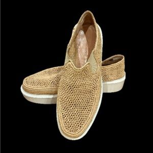 Robert Clergerie Natural Woven Raffia Slip On Flats Size 38/7.5